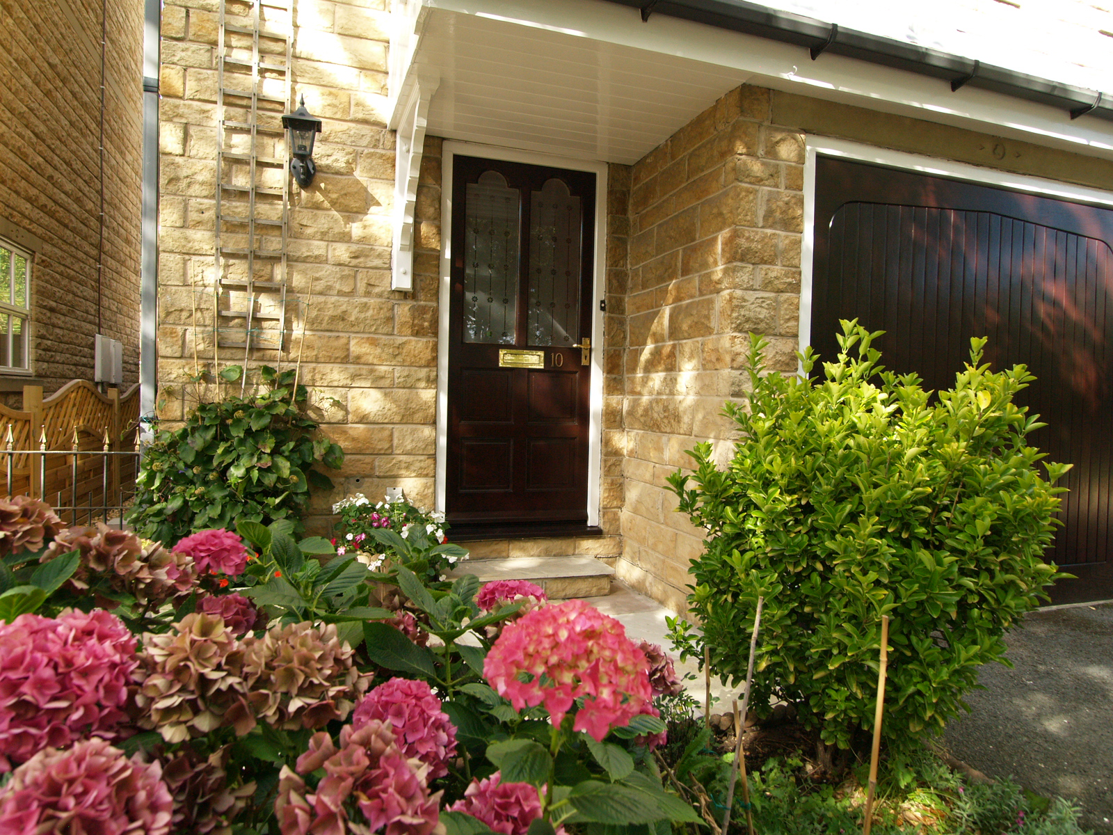 Endcliffe Vale Road 10 Front door .jpg